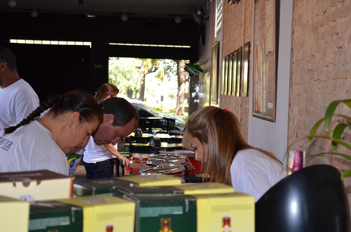 Feijoada beneficente Vila Vicentina