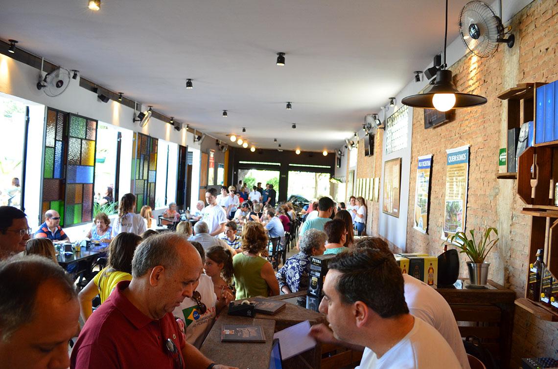 Feijoada beneficente Vila Vicentina